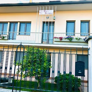 Da Mary 2*, Magenta Italien